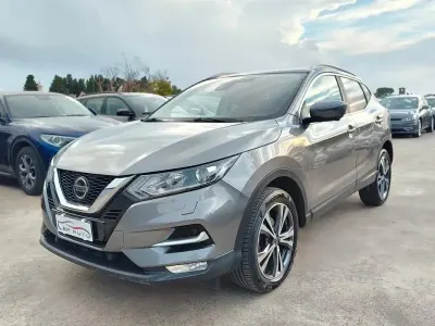 Usata Nissan Qashqai Tekna 110 CV (80 kW) 2018 Grigio SUV