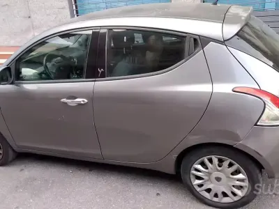 Usata Lancia Ypsilon