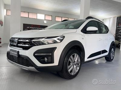 Usata Dacia Sandero Stepway 91 CV (66 kW) 2022 Bianco SUV