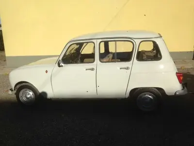 Usata Renault R4 54 CV (39 kW) 1984 Bianco Berlina