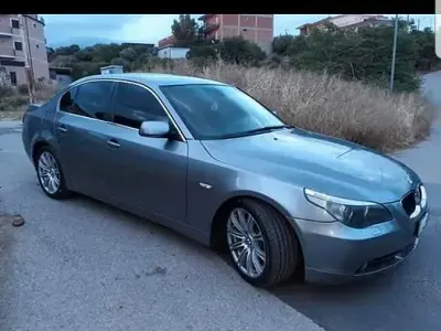 Usata BMW 530 231 CV (169 kW) 2005 Grigio Berlina