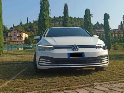 Usata VW Golf VIII Life 150 CV (110 kW) 2020 Bianco Berlina