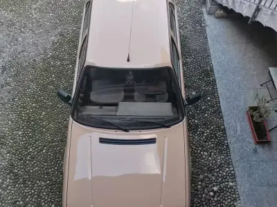 Usata Skoda Favorit 58 CV (42 kW) 1991 Marrone Berlina