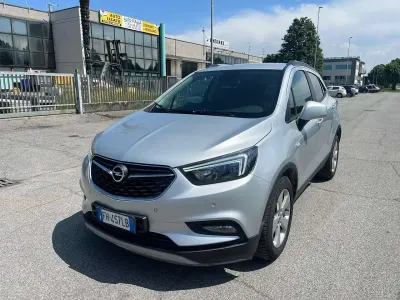 Usata Opel Mokka X 140 CV (102 kW) 2017 Argento SUV