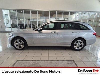 Usata Mercedes 200 Business 136 CV (100 kW) 2017 Grigio Station wagon
