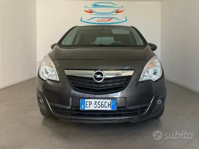 Usata Opel Meriva 101 CV (74 kW) 2013 Grigio Monovolume