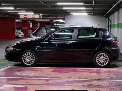 Usata Alfa Romeo 147 120 CV (88 kW) 2009 Utilitaria