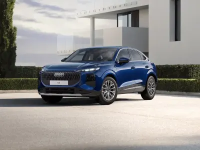 Nuova Audi Q3 Advanced 150 CV (110 kW) 2026 Blu navarra metallizzato SUV