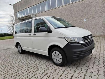 Usata VW Caravelle Trendline 110 CV (80 kW) 2025 Bianco Furgone