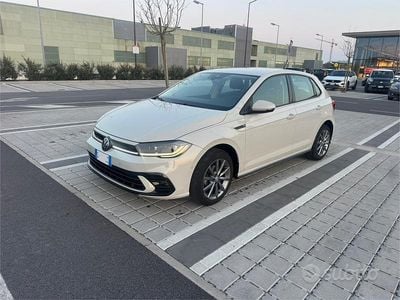 Usata VW Polo R-line 95 CV (69 kW) 2022 Bianco Utilitaria