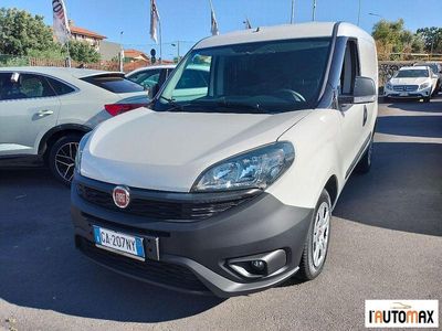 Usata Fiat Doblò 95 CV (69 kW) 2020 Bianco Monovolume