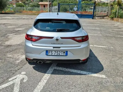 Usata Renault Mégane 110 CV (80 kW) 2018 Grigio Berlina