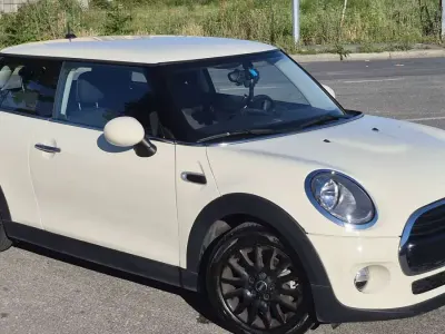 Usata Mini Cooper D 116 CV (85 kW) 2017 Bianco Utilitaria