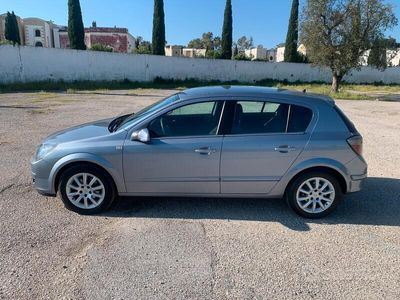 usata Opel Astra 1.7 cdti gancio traino