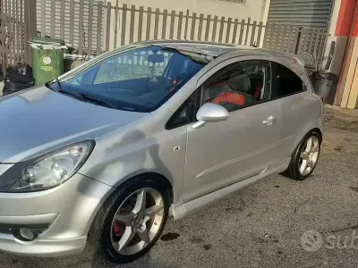 Usata Opel Corsa 65 CV (47 kW) 2009 Grigio Utilitaria