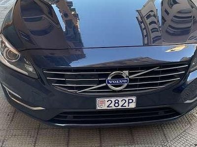 Usata 2014 Volvo V60 Momentum Station wagon | 10.000 €