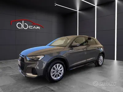 Usata Audi A1 Business 116 CV (85 kW) 2025 Gray SUV