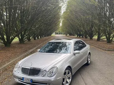 Usata Mercedes E320 Avantgarde 204 CV (150 kW) 2003 Berlina