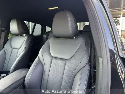 Usata BMW X4 M Sport 190 CV (139 kW) 2022 Black sapphire SUV