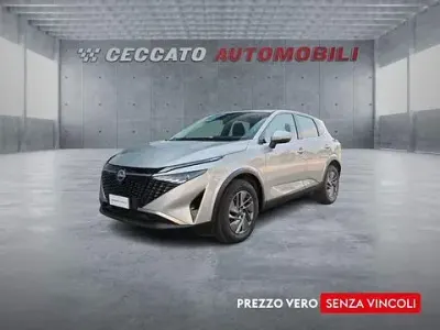 Usata Nissan Qashqai Acenta 140 CV (102 kW) 2025 Grigio SUV