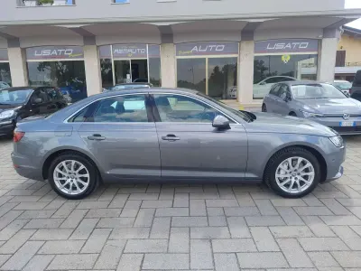 Usata Audi A4 Business 190 CV (139 kW) 2018 Cenere Berlina