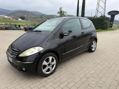 Usata Mercedes A180 Avantgarde 109 CV (80 kW) 2006 Nero Berlina