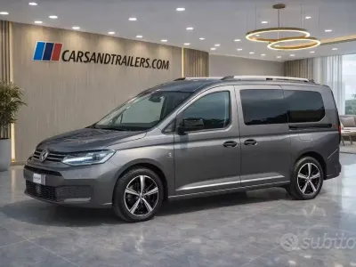 Usata VW Caddy Style 122 CV (89 kW) 2022 Grigio Monovolume