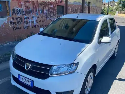Usata Dacia Sandero 75 CV (55 kW) 2015 Bianco Berlina