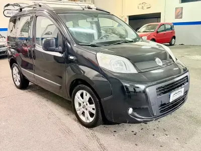 Käytetty Fiat Qubo Trekking 2010 Musta Tila-auto