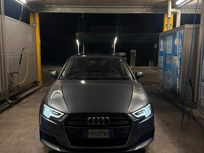 Usata Audi A3 Business 150 CV (110 kW) 2018 Grigio Berlina