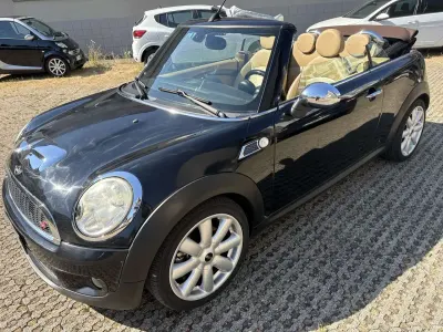 Usata Mini Cooper S Cabriolet 184 CV (135 kW) 2010 Nero Cabrio