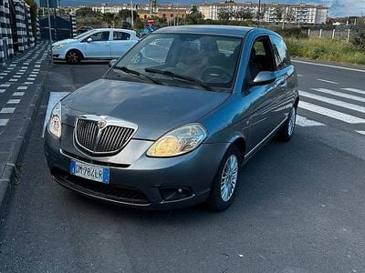 Usata Lancia Ypsilon 95 CV (69 kW) 2008 Grigio Utilitaria