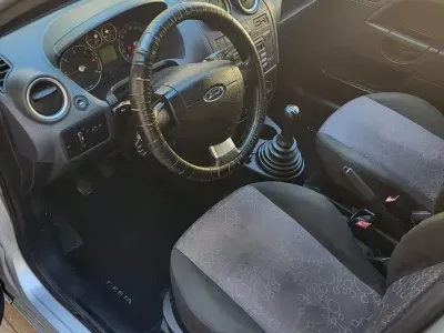 Usata Ford Fiesta 68 CV (50 kW) 2007 Grigio Utilitaria