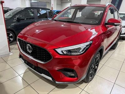 Usata MG ZS Luxury 106 CV (77 kW) 2024 Rosso SUV