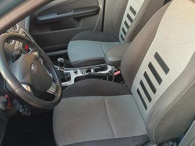 Usata Ford Focus 100 CV (73 kW) 2009 Berlina