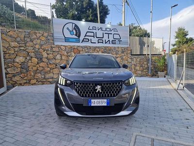 Usata Peugeot 2008 GT 131 CV (96 kW) 2023 Grigio SUV