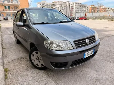 Gebraucht Fiat Punto 60 PS (44 kW) 2004 Grau Kleinwagen