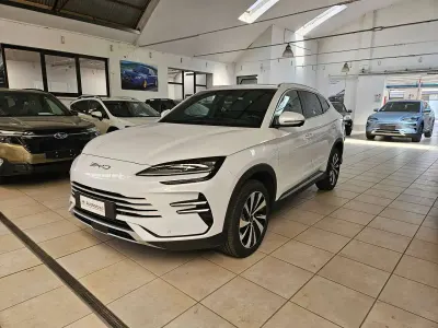 Nuova BYD Seal U Boost 218 CV (160 kW) 2026 Snow white SUV