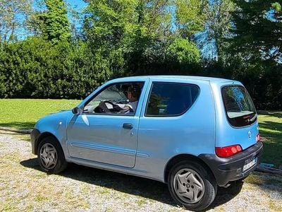 Käytetty Fiat 600 54 HP (39 kW) 2007 Sininen Viistoperä