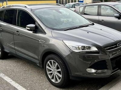 Usata Ford Kuga Titanium 140 CV (102 kW) 2013 Grigio SUV