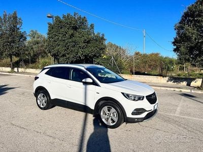 Occasion Opel Grandland X Innovation 131 ch (96 kW) 2019 Blanc SUV
