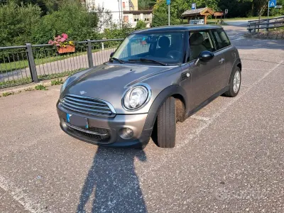 Usata Mini ONE 112 CV (82 kW) 2012 Marrone Utilitaria