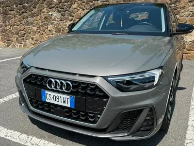 Usata Audi A1 Sportback S-Line 110 CV (80 kW) 2023 Grigio Utilitaria