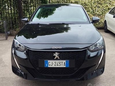 Peugeot e-208