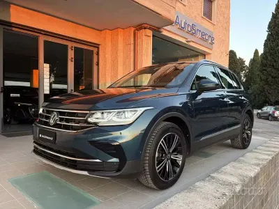 Usata VW Tiguan Elegance 150 CV (110 kW) 2023 Bluazzurro SUV