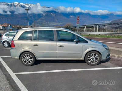 usata Opel Zafira ZafiraII 2005 1.9 cdti Cosmo 120cv