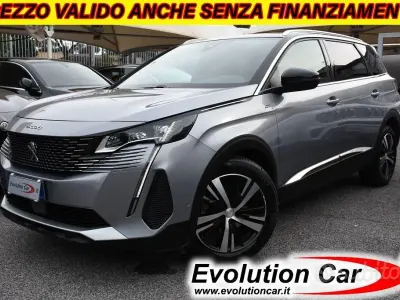 Usata Peugeot 5008 GTi 131 CV (96 kW) 2024 Grigio metallizzato SUV