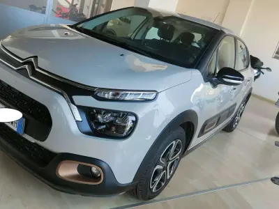 Usata Citroën C3 PureTech 86 CV (63 kW) 2023 Grigio Utilitaria