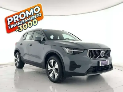 Usata Volvo XC40 Core 129 CV (94 kW) 2022 Thunder grey SUV