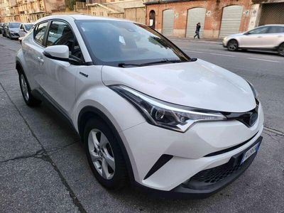 usata Toyota C-HR 1.8 Hybrid E-CVT Business